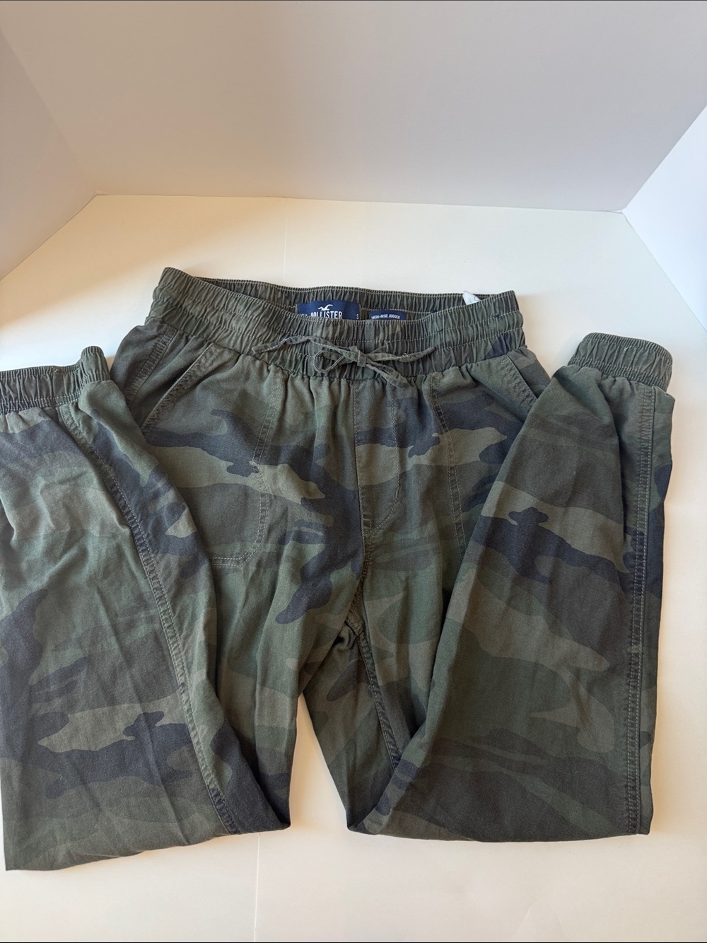 Hollister Camo Joggers Size Small High Rise Utility Pants Casual Athleisure - Picture 3 of 8